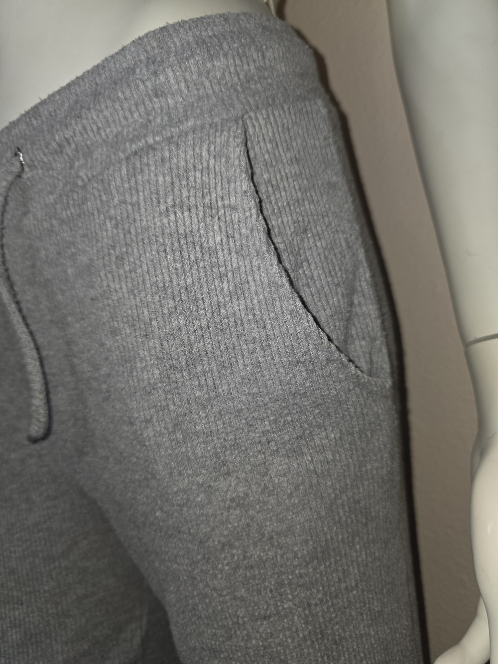 Bershka Light Gray Ribbed Drawstring Knit Pants - Picture 4 of 7